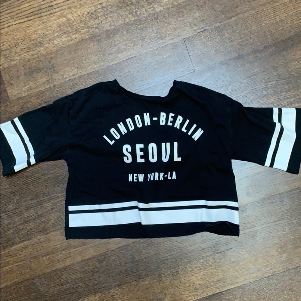 Girls black t-shirt
